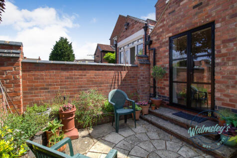 Private courtyard