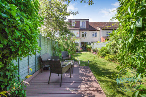 Mature rear gardens