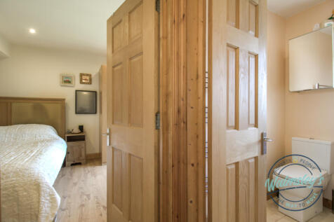 Loft bedroom &amp; shower room