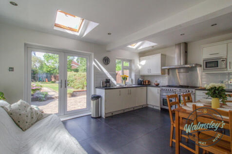 Kitchen dining &amp; family room extension
