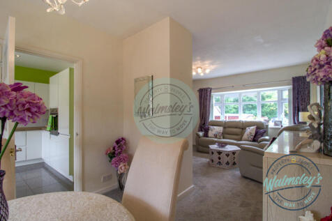 Dining area towards sitting room