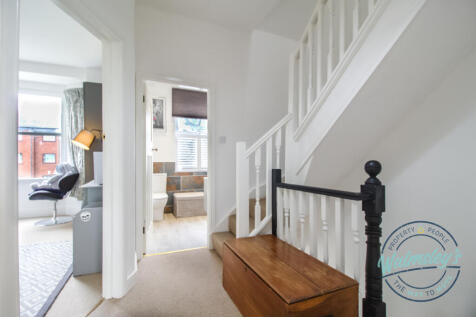 1st floor landing