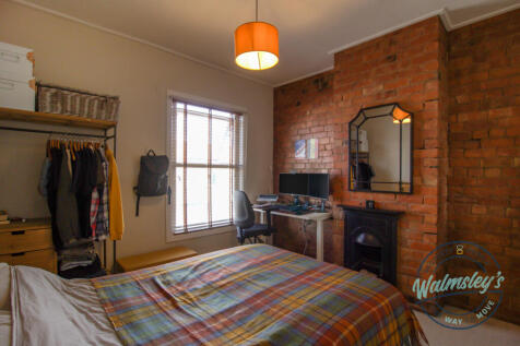 Front double bedroom