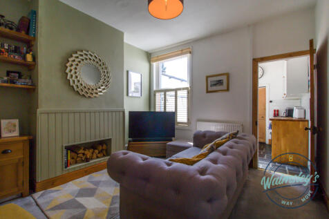 Rear reception_