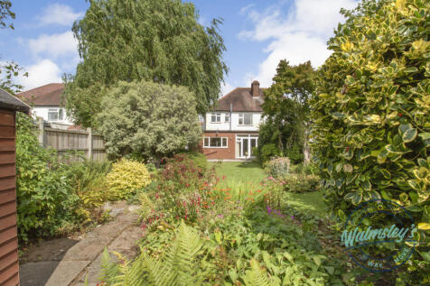 Mature and private rear gardens