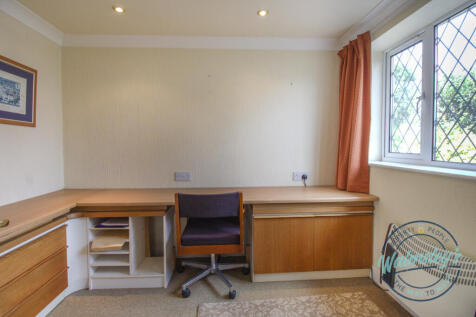 Garage conversion to versatile home office