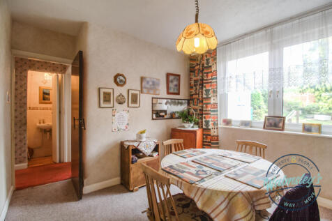 Dining room into hallway &amp; understairs cloakroom