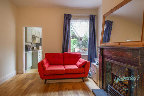 Rear sitting room detail