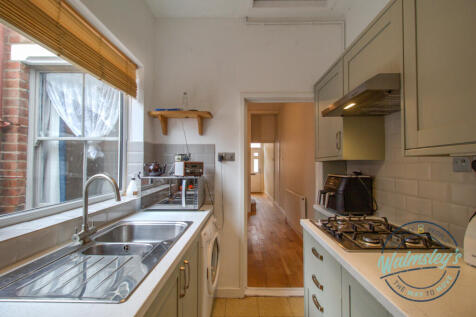 Kitchen towards rear reception