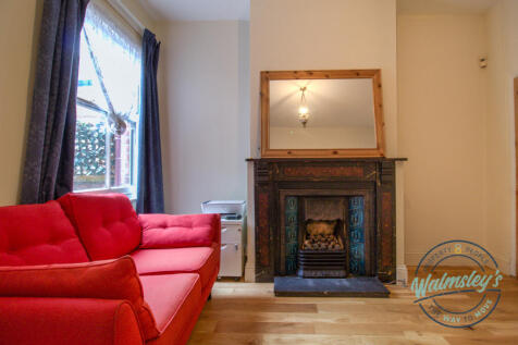 Rear sitting room fireplace