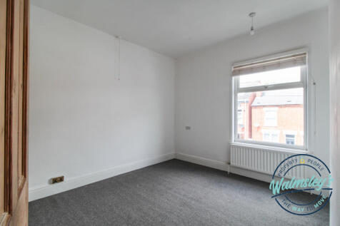 Front bedroom