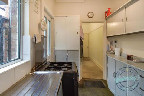 Kitchen towards dining room