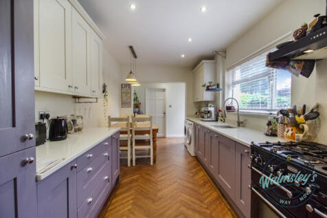 Kitchen breakfast room