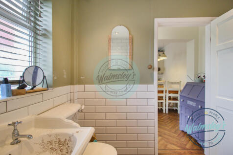 Bathroom towards kitchen