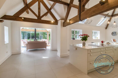 Kitchen dining &amp; family room