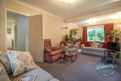 Sitting dining room