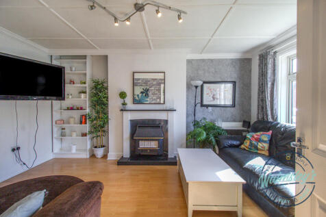 Sitting room from hallway