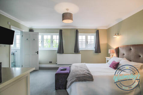 Main bedroom