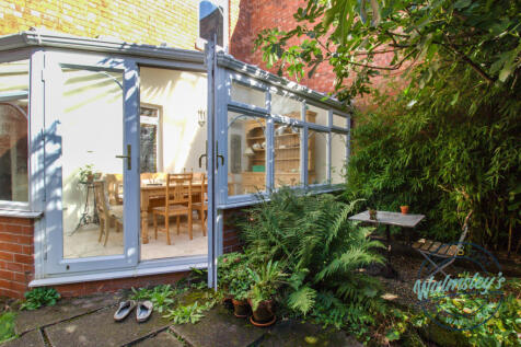 Rear of garden room