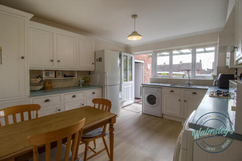 Kitchen breakfast room