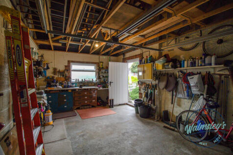 Impressive garage and workshop
