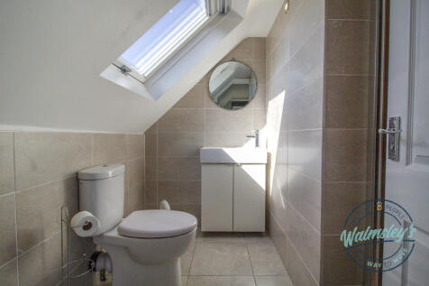 Ensuite to top floor bedroom