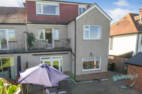 1st floor balcony