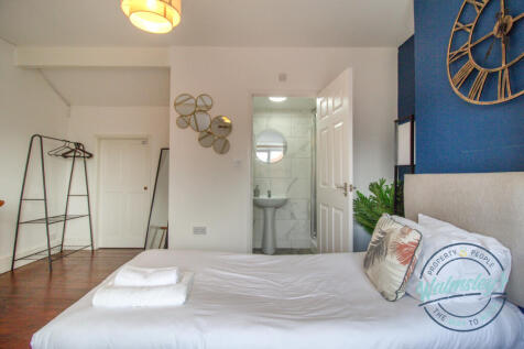 Ensuite to top floor bedroom