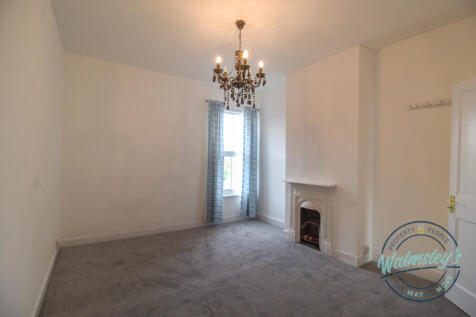 Rear bedroom overlooking gardens