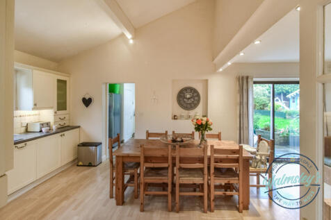 Kitchen dining towards utility room