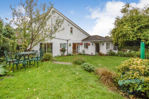 Rear gardens and elevation