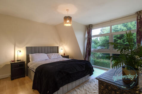 Double bedroom first floor