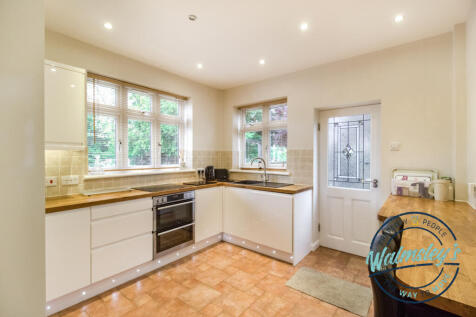 Kitchen breakfast room