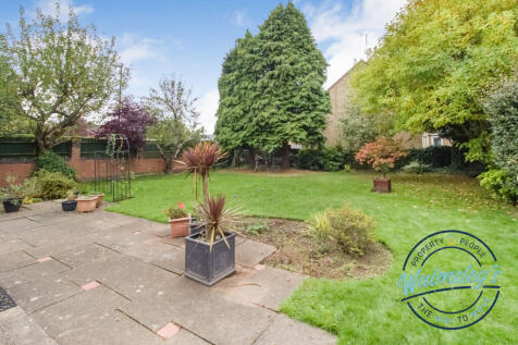 Rear South facing gardens