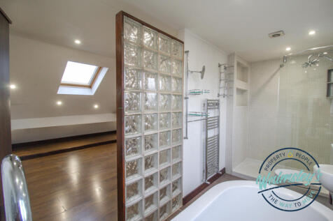 4 piece ensuite bathroom_