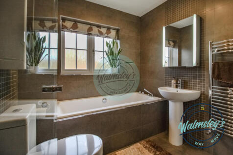 Relaxing and indulgent 4 piece bathroom