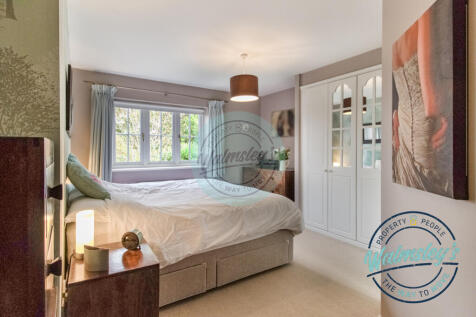 Entrance to main bedroom