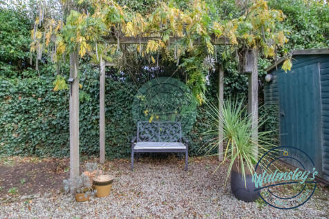 Secluded sitting areas