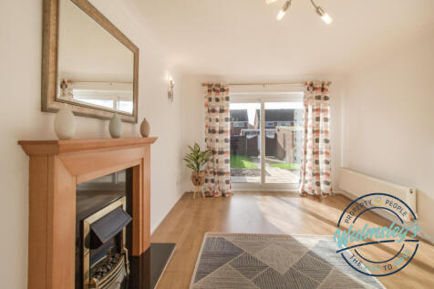 Sitting room to rear