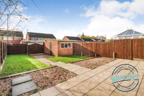 Rear gardens & patio