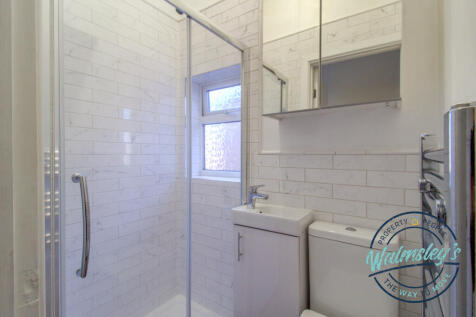 1st floor shower room