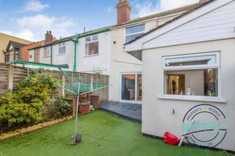 Rear gardens &amp; patio