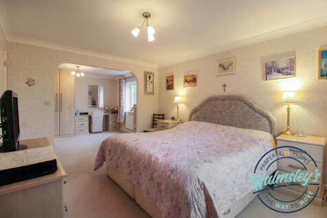 Bedroom &amp; dressing room