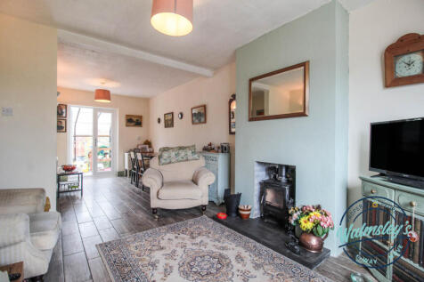 Sitting dining room