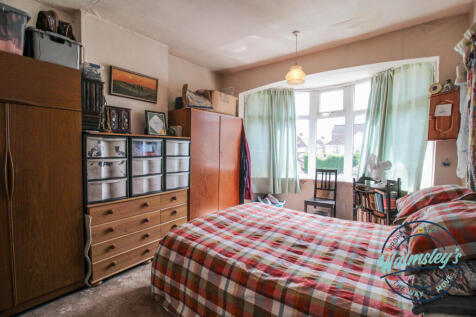 Main double bedroom