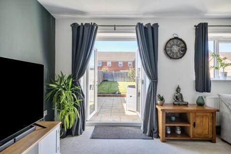 Living Room to Garden