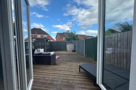 Double Doors to garden