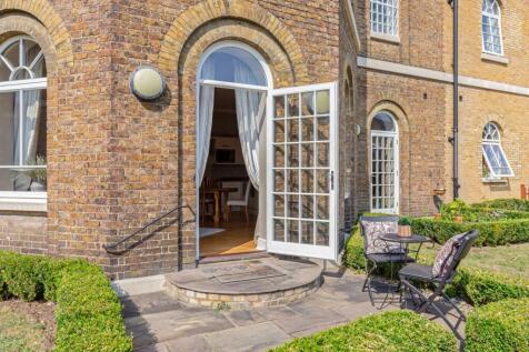 Property Image 12