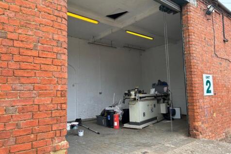 Unit 2 Shutter.jpg