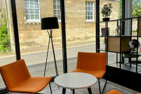 Various stylish breakout areas